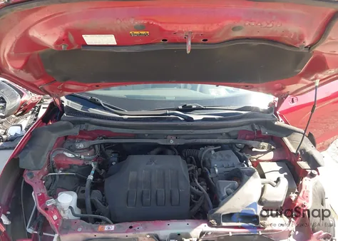 2018 Mitsubishi Eclipse Cross Se z USA, uszkodzony, nr VIN JA4AT5AA3JZ059583